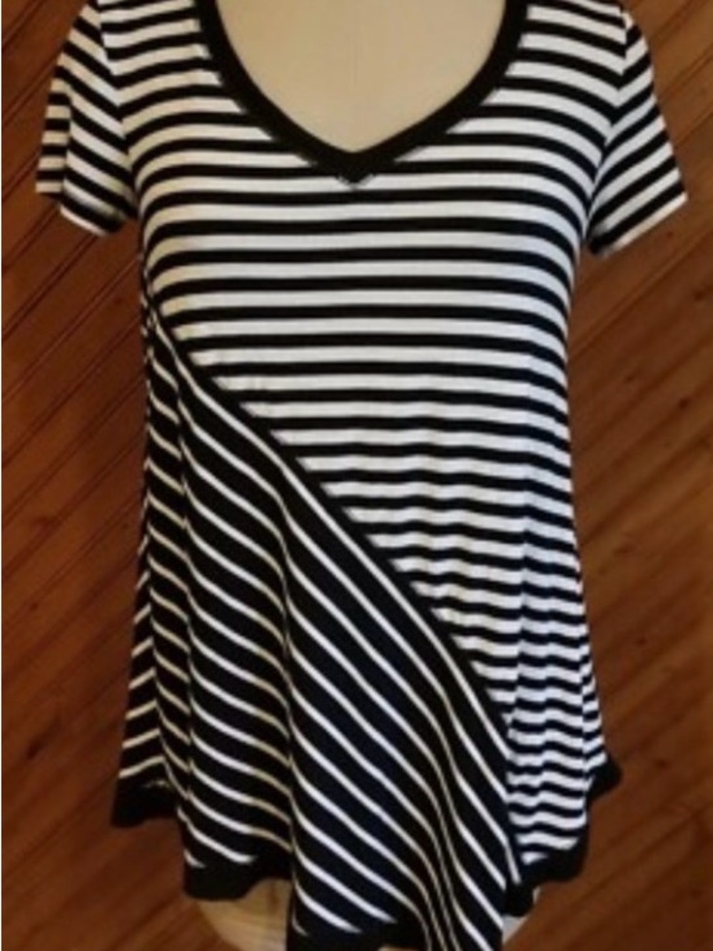 Cable & Gauge Black and White Striped V-Neck Tunic